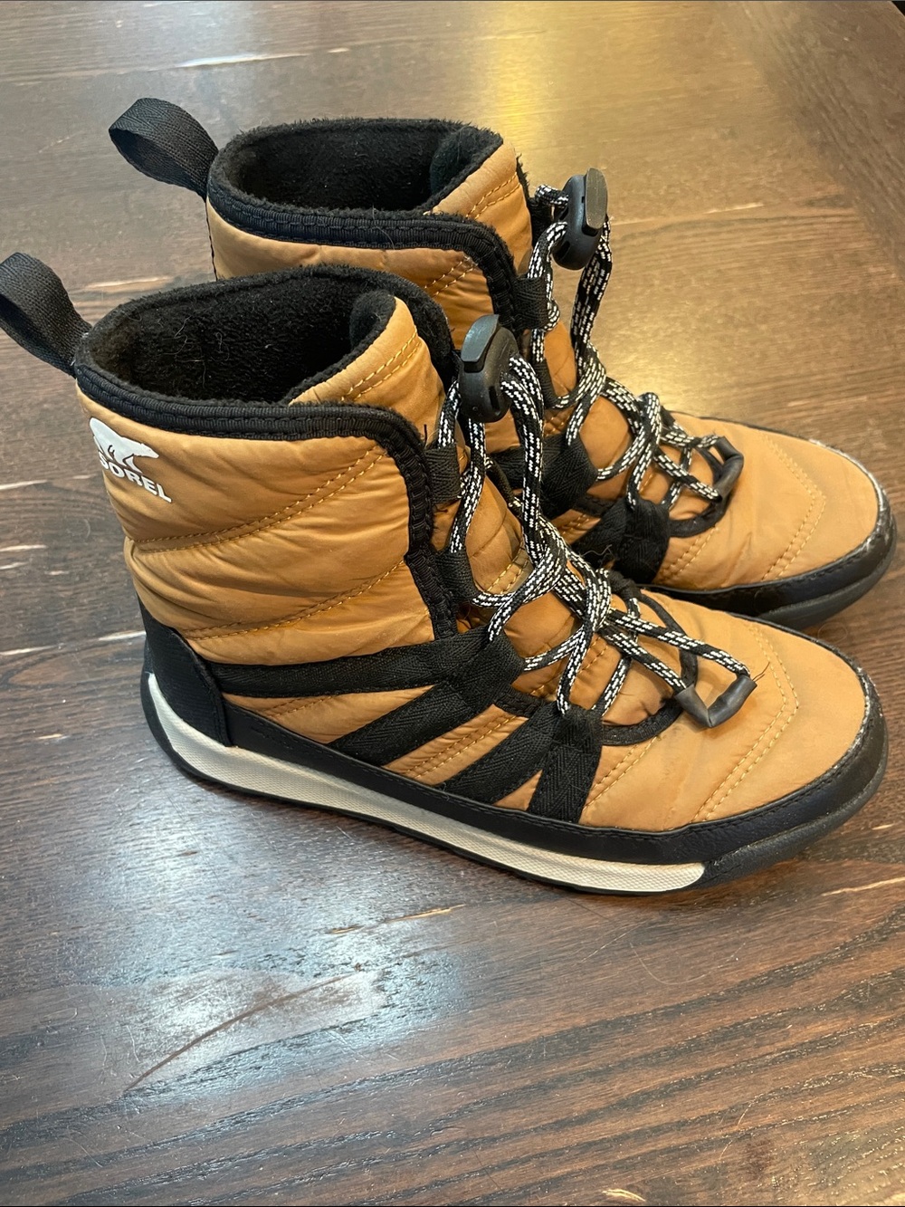 Sorel boys boots size 2